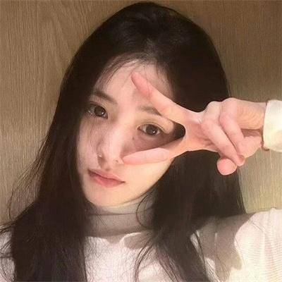 公寓里的两个女人